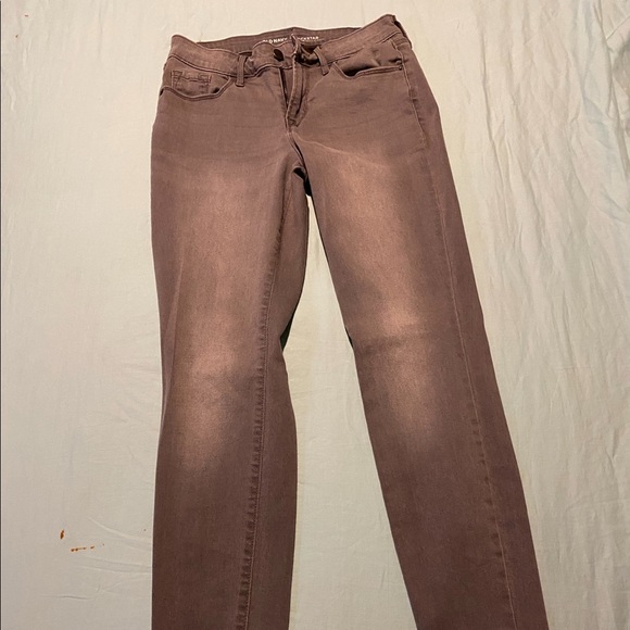 Women’s 4 Gray Oldnavy Jeans - Picture 2 of 5